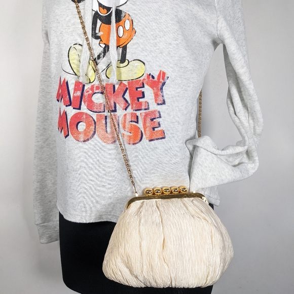 Vintage Carla Marchi puff bag satin chain strap ivory evening pillow bag - Picture 4 of 7